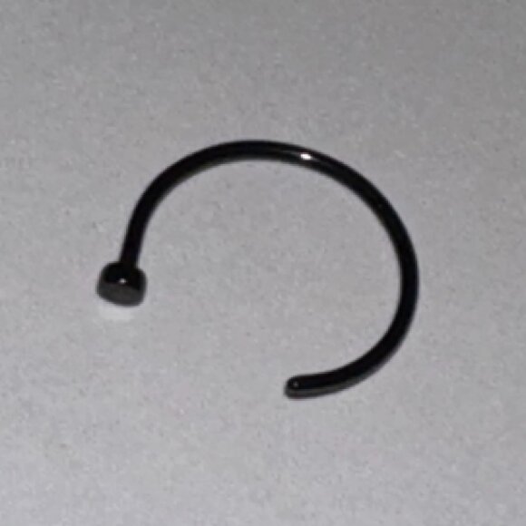 Black 5/16 20 Gauge Titanium Plated Hoop Nose Ring - Picture 1 of 4